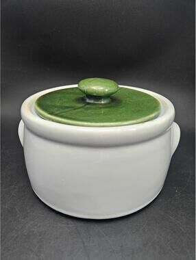McCoy 1421 2Qt White Bean Pot Casserole Dish Green Speckled Lid Vintage USA Made
